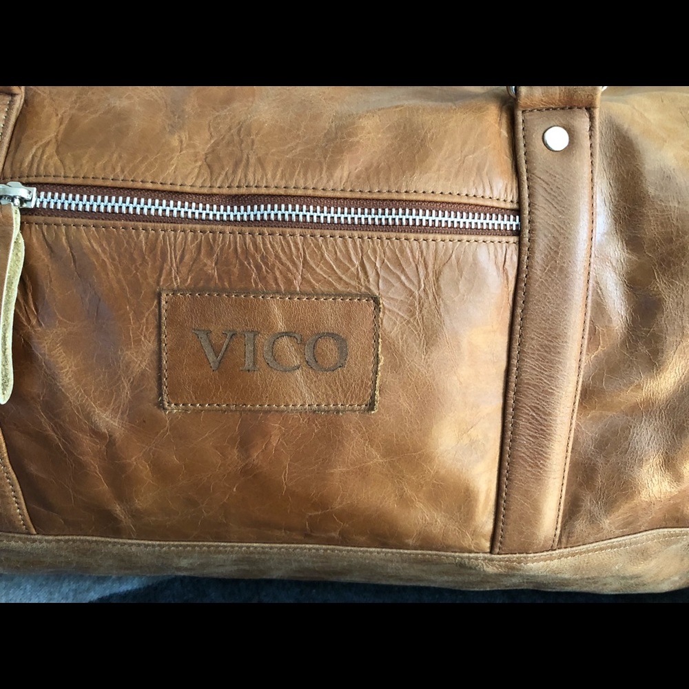 Beautiful leather duffle bag from Buenos Aires